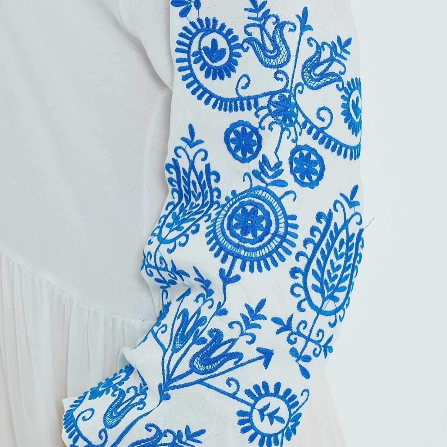 arm embroidery viscose dress